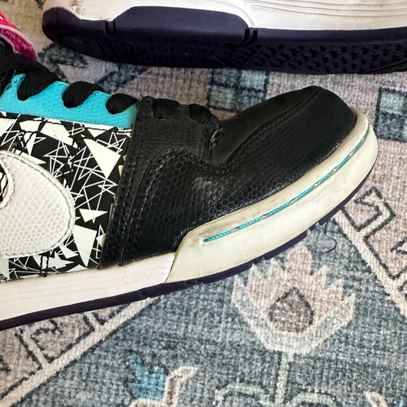 NIKE Air Jordan Mid 2 - Picture 4 of 6